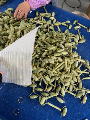 Gezichtslift Dubbelzijdige Jade Roller Massager voor natuurlijke schoonheid en gezicht liften