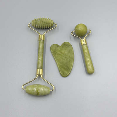 OEM/ODM Rose Quartz Jade Roller Facial Stone Massager Set met Serumolie en Gunsha