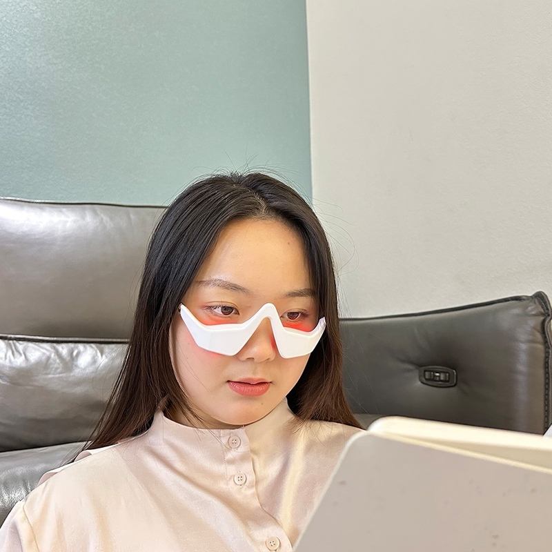 Micro-stroom Ems oogmassageur HANDHOLD RED LIGHT Therapy Device voor het verwijderen van rimpels